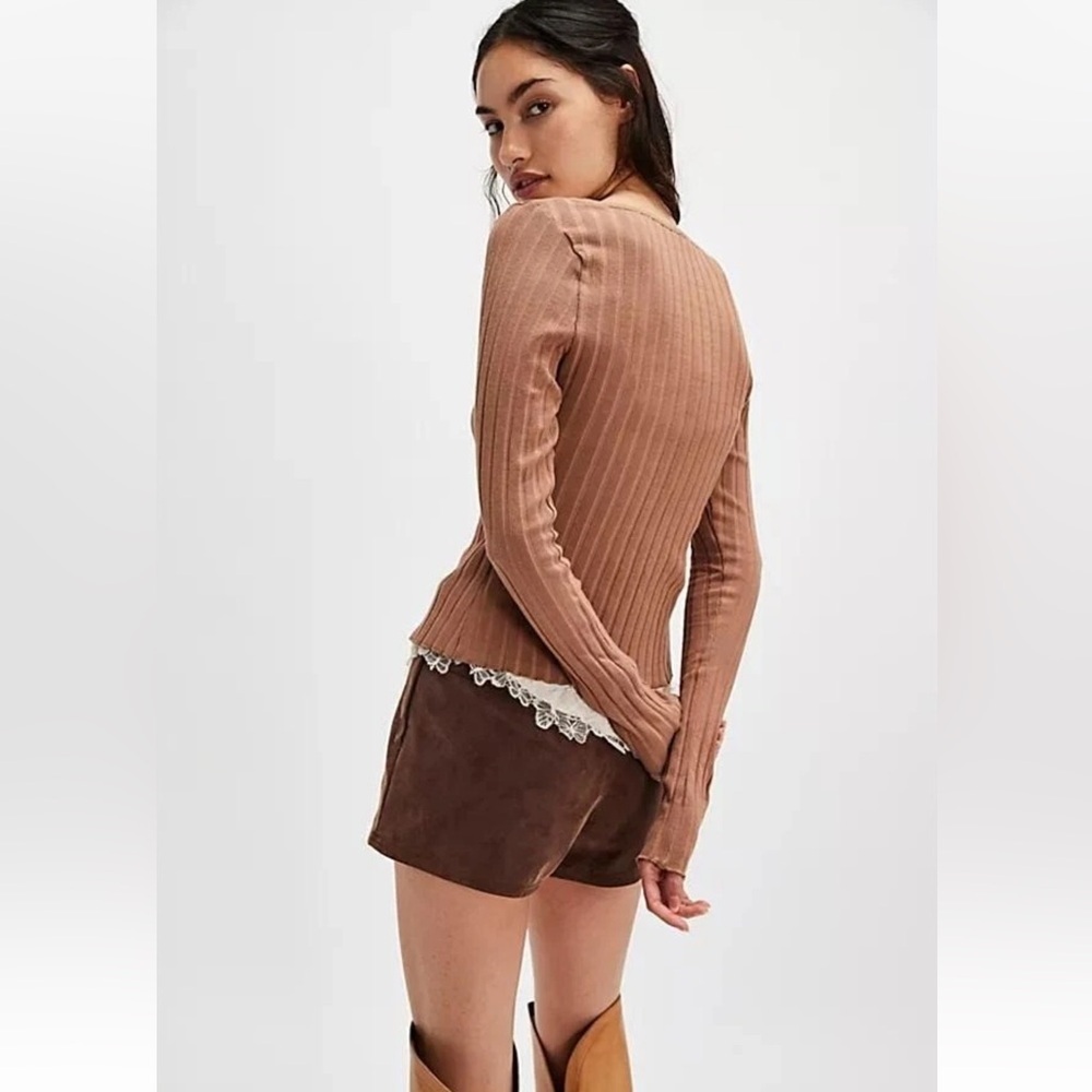 *NWOT* Free People Tilly Long Sleeve Cardi in Otter - Picture 3 of 6